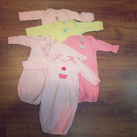 Bundle babygirl sleep gowns - Picture 1 of 2